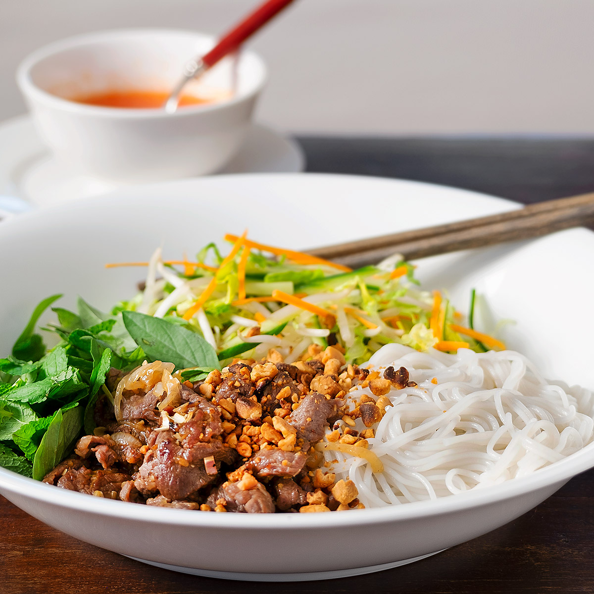 Vietnamese Lemongrass Beef with Rice Noodles and Nước Chấm Sauce - Nunc ...